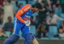 तिलक वर्मा टी-20 क्रिकेट में शतक लगाने वाले भारत के दूसरे सबसे युवा बल्लेबाज