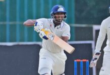 सलामी जोड़ी के फिर फेल होने के बाद इंडिया ए के बल्लेबाजों का पलटवार