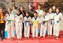 यश ताइक्वांडो अकादमी के पदक विजेता खिलाड़ियों को किया गया सम्मानित