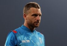 चैम्पियंस ट्रॉफी में खराब प्रदर्शन से आहत इंग्लैंड के कप्तान जोस बटलर ने कप्तानी छोड़ने का किया ऐलान
