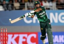 पहले दो मैचों में शून्य पर आउट होने वाले पाकिस्तानी ओपनर ने अपने तीसरे मैच में उड़ाया गर्दा