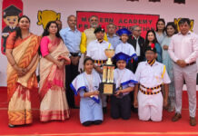 फेथ हाउस ने जीती काक हाउस ट्रॉफी, मेधावी विद्यार्थियों को किया गया सम्मानित