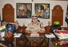 बंगलुरू में कर्नाटक के पूर्व डीजीपी ओमप्रकाश की घर में हत्या, पुलिस को पत्नी पर शक