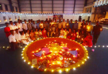 दीपों से सजा हैंडबॉल कोर्ट, खिलाड़ियों ने दिया एकता और उत्साह का संदेश