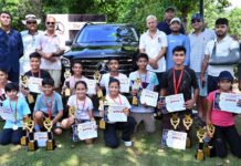 टेनिस कोर्ट पर अर्णव और देवांश का दबदबा, दोहरे खिताब किए अपने नाम