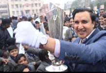 ‘क्लास ऑफ 26’ टूर : कानपुर के युवा क्रिकेटरों को बड़े सपने दिखा गई आईसीसी टी20 वर्ल्ड कप ट्रॉफी