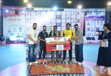 काशी किंग्स की जीत की ‘हैट्रिक’, खिताब के लिए मजबूत की दावेदारी